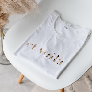 T-Shirt "et voilà" white loose fit - lettering in different colors possible