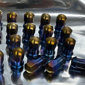 Wheel Nuts Titanium Lug Nut 14x1.5 60 Degree Seat Acorn HEX19 20pcs