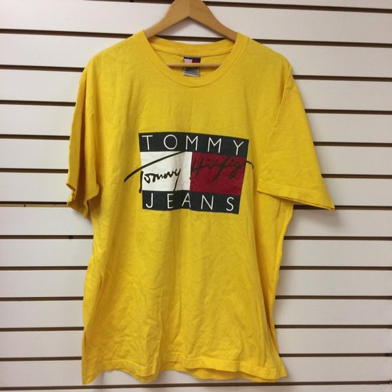 gå på pension Sælger Vejfremstillingsproces Vintage Tommy Hilfiger Big Logo T Shirt Size Xl - Etsy