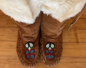 Vintage Handmade Mukluks - Fur Trimmed Leather With Intricate Beadwork - c. 1970's