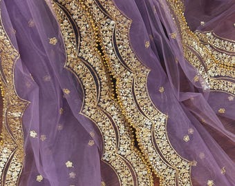 Lavendelkleurige netdupatta met gouden zari, lovertjes en kralen | Lavendel bruiloft dupatta | Dupattas met pailletten | Indiase dupatta voor Lehanga