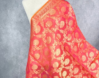 Rosa con tinte de naranja Benarasi tejido a mano Semi Silk Dupatta con oro apagado Zari Weaving / Dupatta / Stole / Bufanda / Dupattas para boda