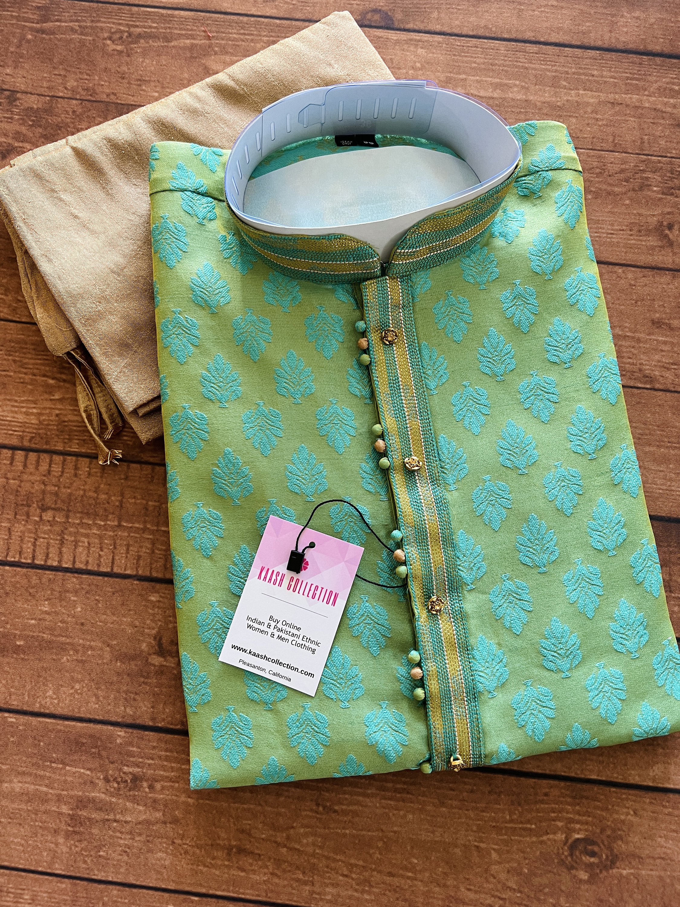 Parrot green online kurta pajama