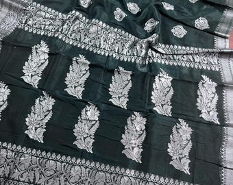 Handmade Pine Green Saree – Linen Cotton Silk with Silver Zari - No Blouse