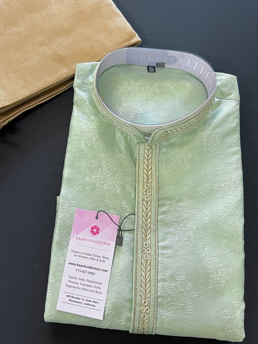Men Green & White Woven Design Kurta With Pyjamas