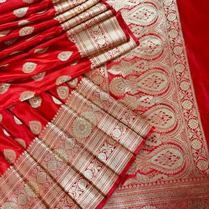 Bright Red Color Traditional Pure Banarasi Satin Silk Saree in Gold Zari Weave | Wedding Saree | Bridal Saree