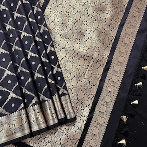 Black Color Banarasi Handloom Semi Soft Silk Saree | Antique Gold Zari Weave | Banarasi Sarees