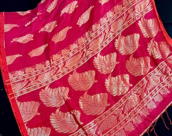 Handmade Rani Pink Color Linen blend Jamdani with Zari Weave