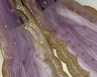 Gedempte lavendelkleurige netdupatta met gouden zari, pailletten en kralen | Lavendel bruiloft dupatta | Dupattas met pailletten | Indiase dupatta voor Lehanga