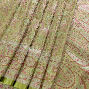 Statement Pista Green Color Pure Banarasi Satin Silk Tanchoi with Jamawar Handwoven Saree | Silk Mark Certified