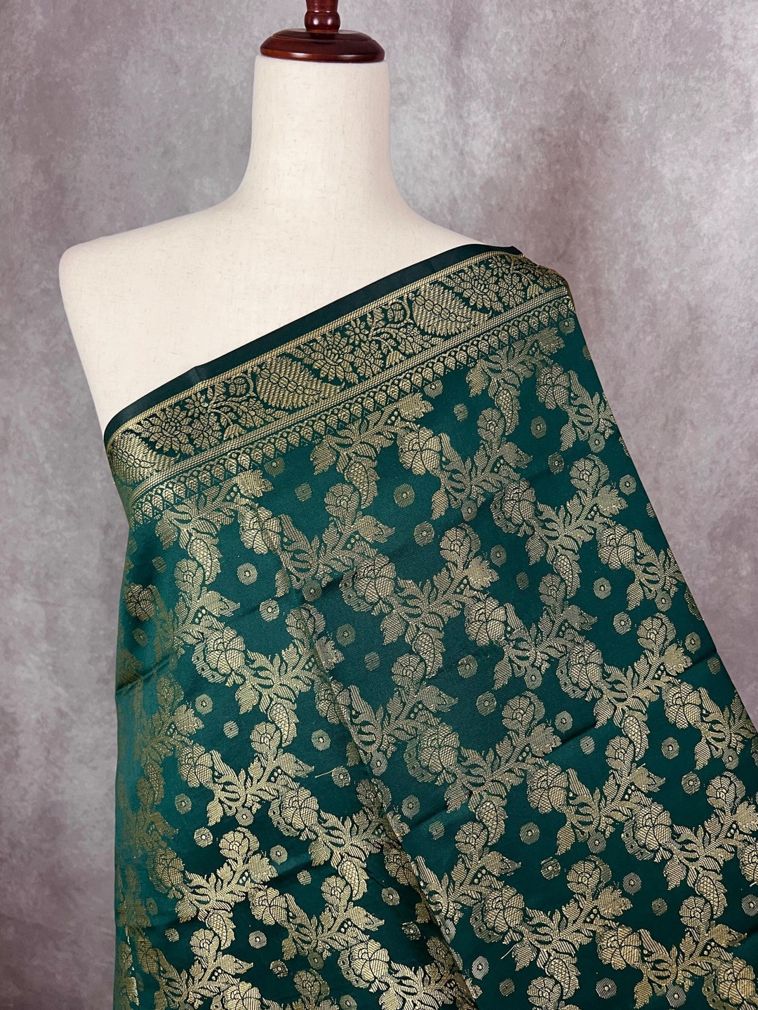 Green - Banarasi Semi Silk Zari Jaal Dupatta with Tassels 84