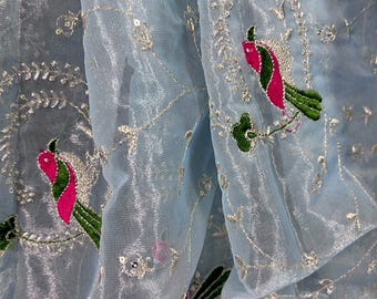 Dupatta in tessuto di colore azzurro ghiaccio pastello con motivi Zari argentati / Motivi a pappagallo / Dupatta di colore blu / Dupatta per regali