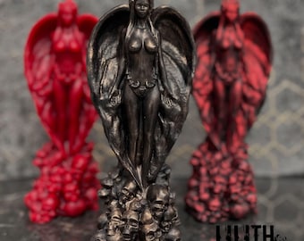 7.8" Lilith Beeswax Ritual Candle (20 cm)
