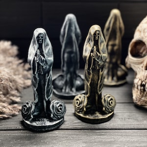 Santa Muerte (Holy Death) Gypsum Figurine - Clear Varnish Finish