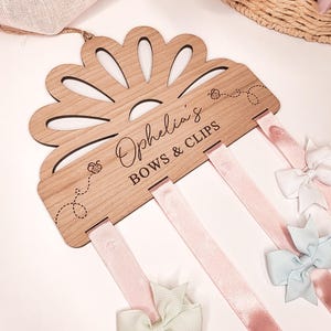 Personalised Daisy Hair Clips and Bows Holder: Wooden Nursery Decor. Personalised Birthday Gift
