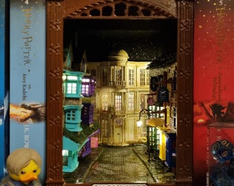 Rincón de Libros del Mago, Callejón Diagon, Banco Gringotts - Rincón de Libros Mágico, Madera Rústica, Diorama, Inserto de Estantería, Hecho a Mano
