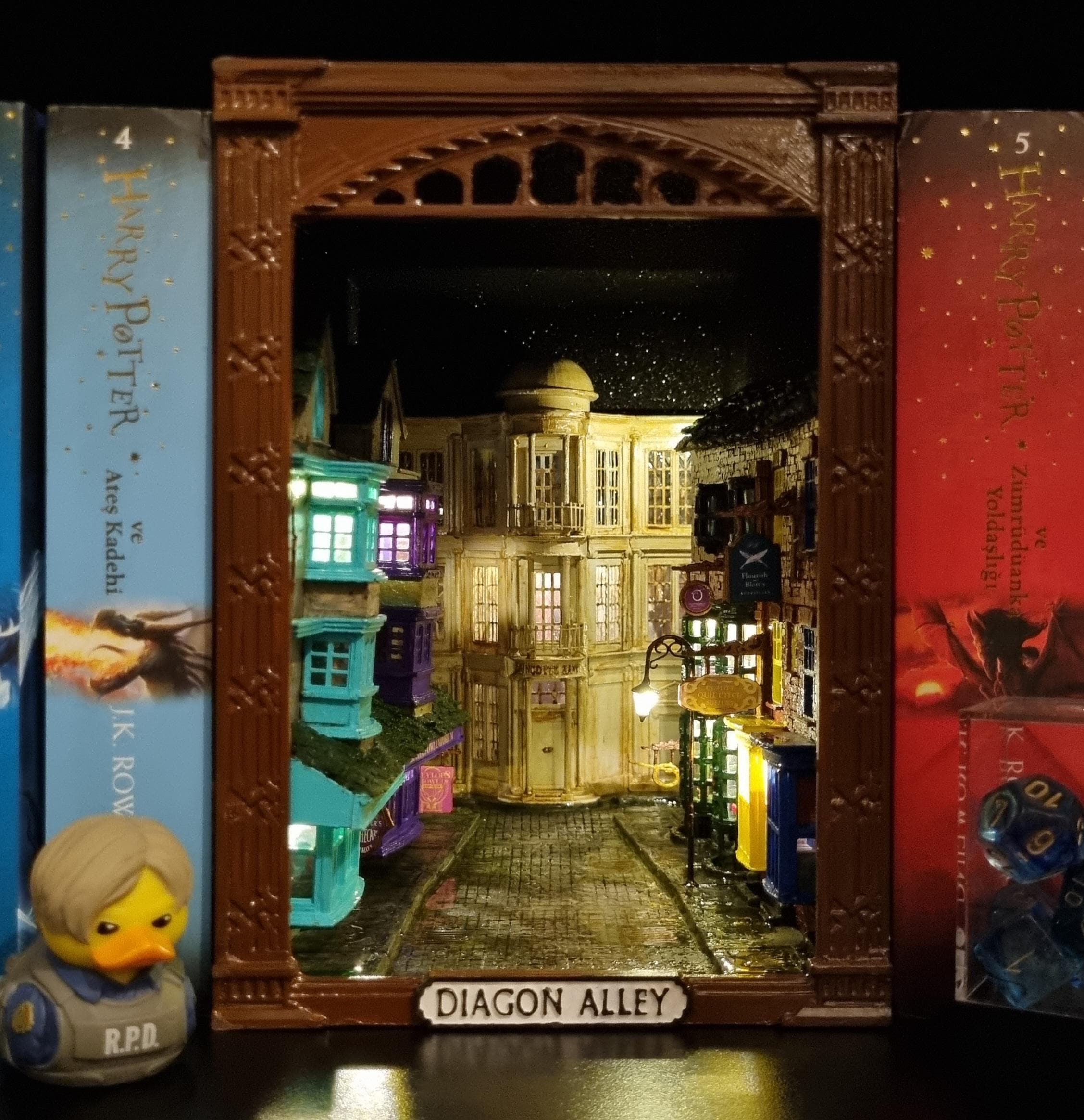 Diagon alley book nook - Etsy 日本
