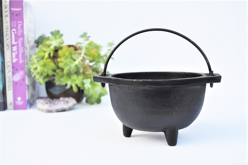 6 Inch Cast Iron Cauldron Witch kettle Potions Spells Etsy