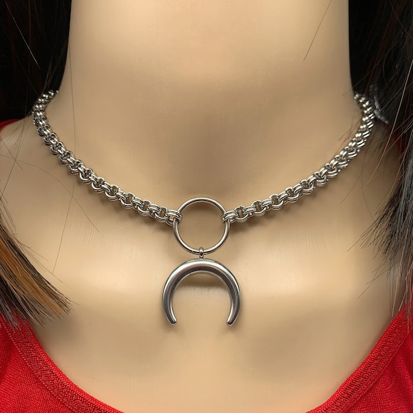 Stainless Steel Silver Moon Pendant Choker