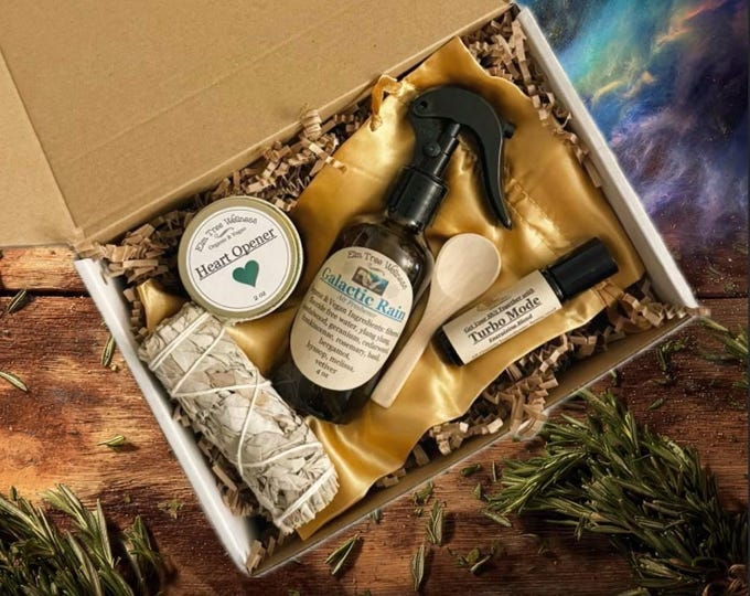 Organic Self Care Gift Set "Move On" – Essential Oils, Sage, Aromatherapy to Help You Let It Go
