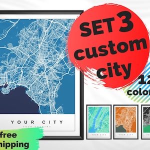 Pode incluir: Conjunto de três mapas de cidade personalizados em diferentes cores. Os mapas são impressos em papel branco e emoldurados em molduras pretas. Os mapas estão disponíveis em 12 cores.