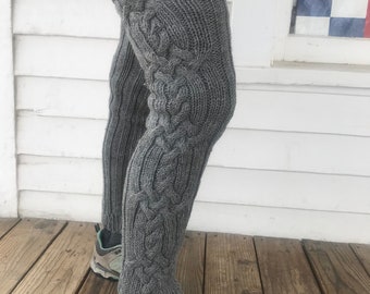 Chauffe-jambes de motif de câble gris chaud