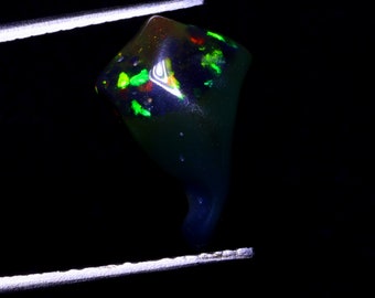 Natural Multi Fire Black Ethiopian Opal Polished Rough Gemstone 1.60 CT 14x9x3 MM Ring Size Rough Opal Loose Gemstone For Jewelry Making