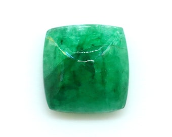 Natural Emerald sugarloaf cabochon - Vivid Green Emerald - Emerald Cabochon - best quality loose gemstones cabochon for jewelry making.