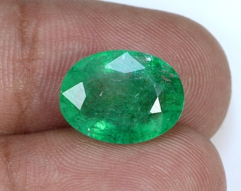 Natural Beryl Emerald Faceted Gemstone, 7.05 Oval Shape Beryl Emerald Gemstone 14x10x6 MM Green Beryl Emerald Gemstone Making For Jewelry.