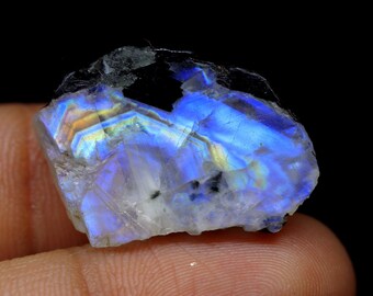 Natural Blue Fire Rainbow Moonstone Raw Rough Gemstone 30.30 CT 23x18 MM Ring Size White Rainbow Moonstone Raw Rough Gemstone