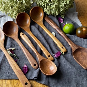 Long Wooden Spoons for Cooking - Oval Wood Mixing Spoons for Baking,  Cooking, Stirring - Sauce Spoons Made of Natural Beechwood - Set of 2