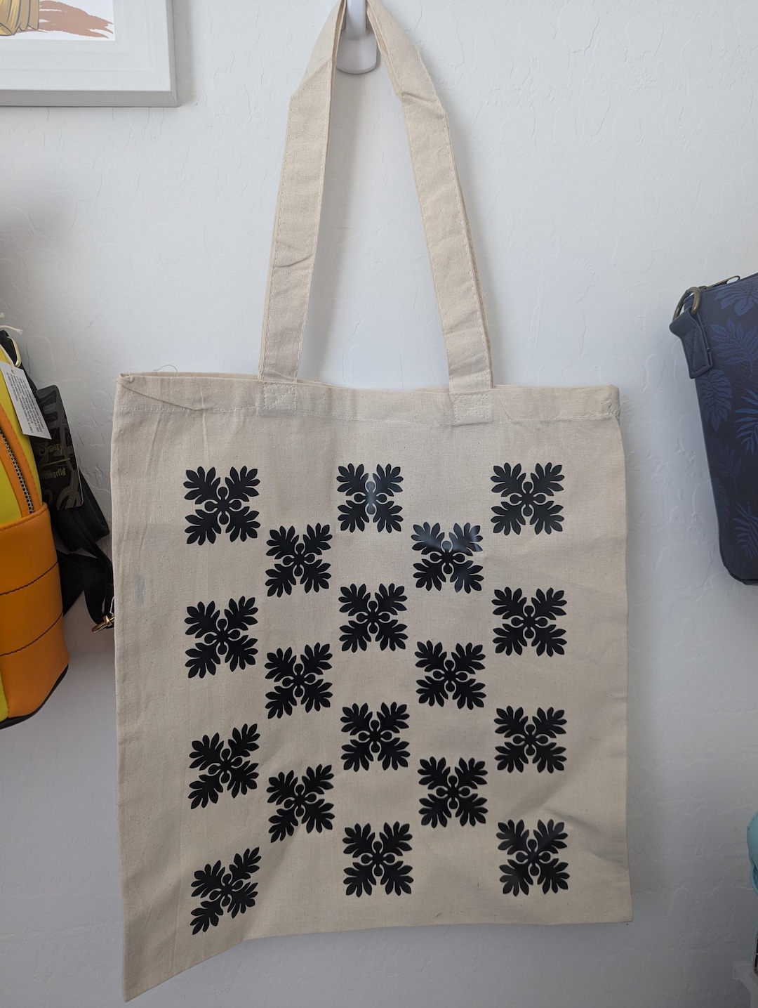The Haunani Tote Bag 2.0 - Ulu Breadfruit Quilt Hawaiian Print Ulu Kapa Design main image 1