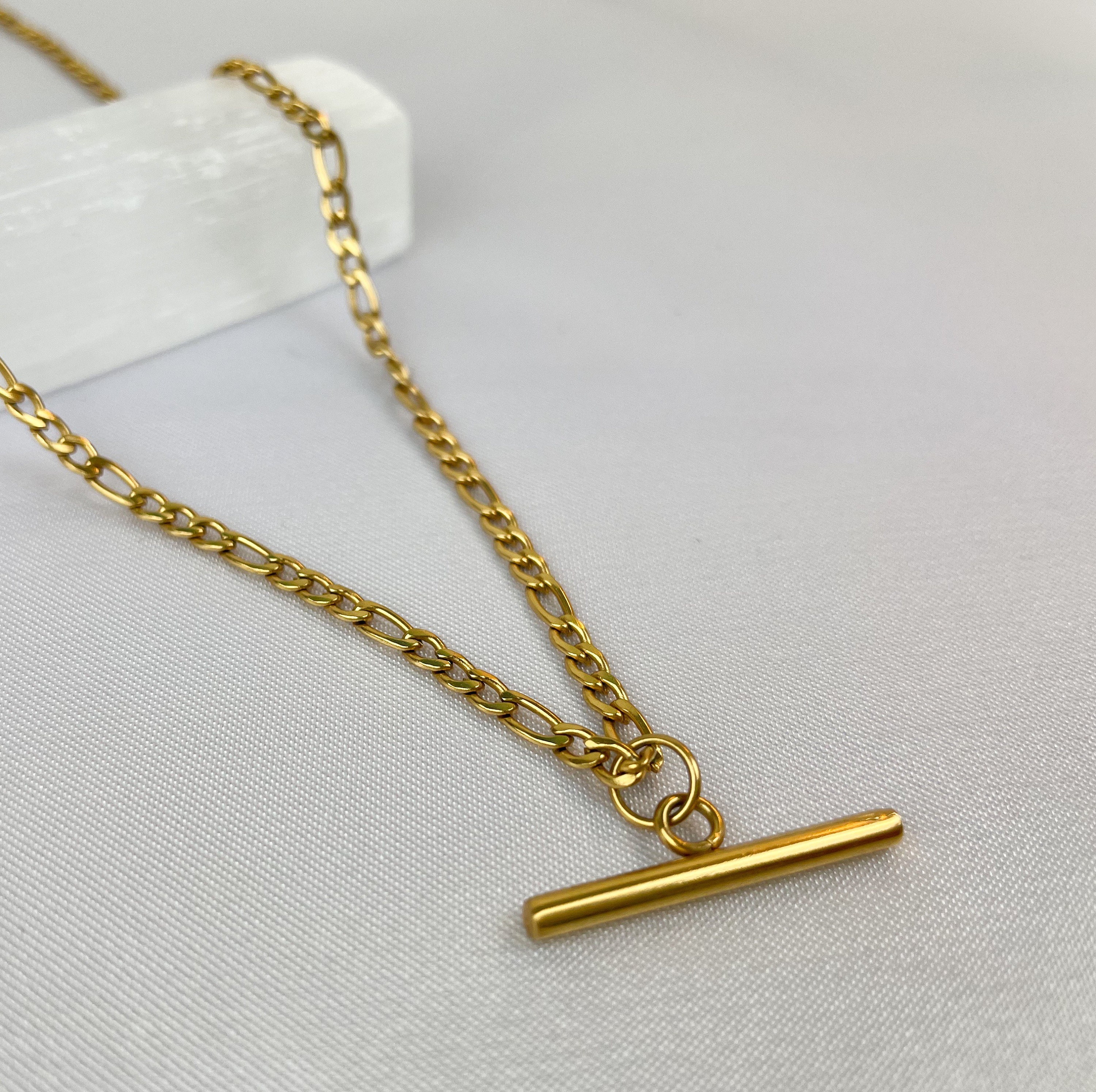 Gold T-Bar Necklace – NJODesigns