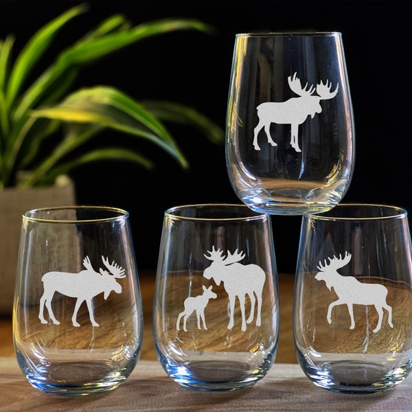 Set of 4 MOOSE Wine Glasses - ETCHED Whiskey, Pint, Wine Customizable MOOSE Glass - Mountain Moose Moose Rocks Glass - Moose Gift
