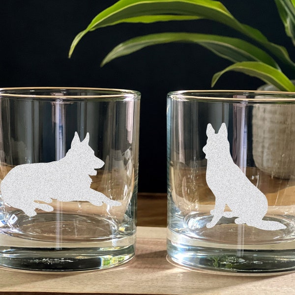 Set of 2 Etched GERMAN SHEPHERD Whiskey, Wine, Pint Glass - Gift for German Shepherd Lovers - Custom Glass Gift - Dishwasher Safe -008