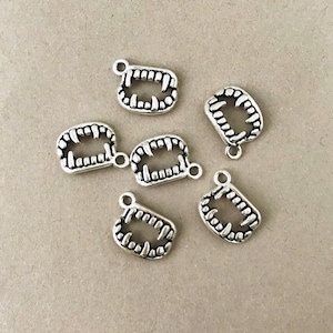 5,10 Vampire Teeth Charms,Halloween Charms