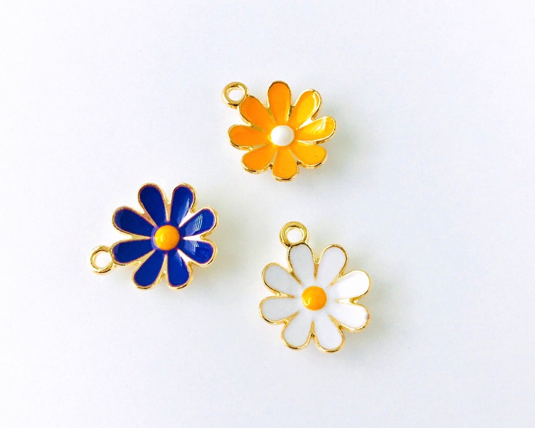 Spring Charm 6 Enamel Daisy Flower Charm-spring Flower Charm Mix - Etsy