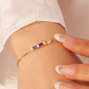 Birthstone Bracelet - Baguette Birthstone Bracelet - Family Birthstone Gift - Personalized Gift for Mom - Grandma Gift - Custom Mom Bracelet