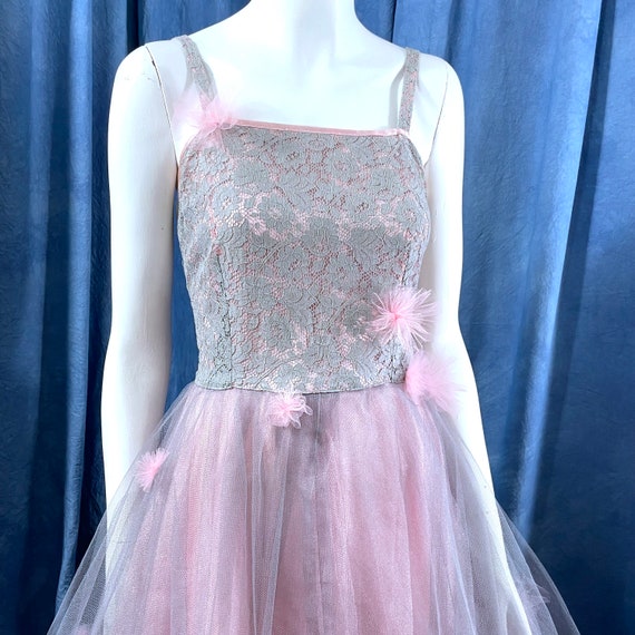 Vintage 1950's Dress Prom Fit And Flare pink And … - image 5