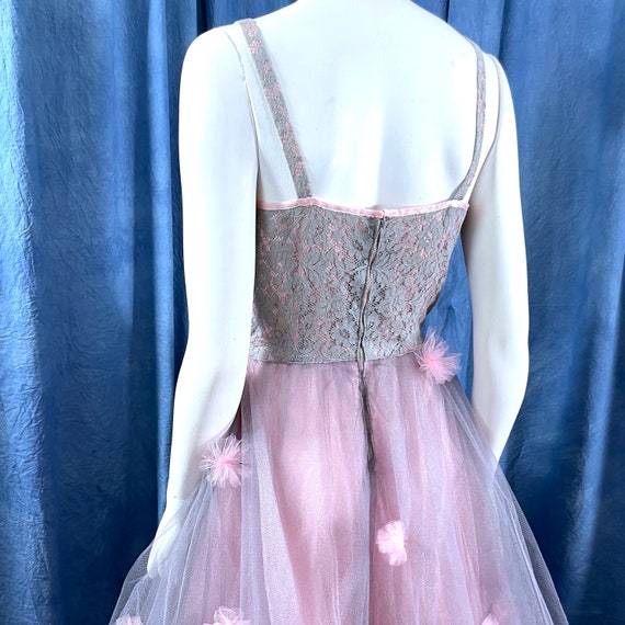 Vintage 1950's Dress Prom Fit And Flare pink And … - image 9