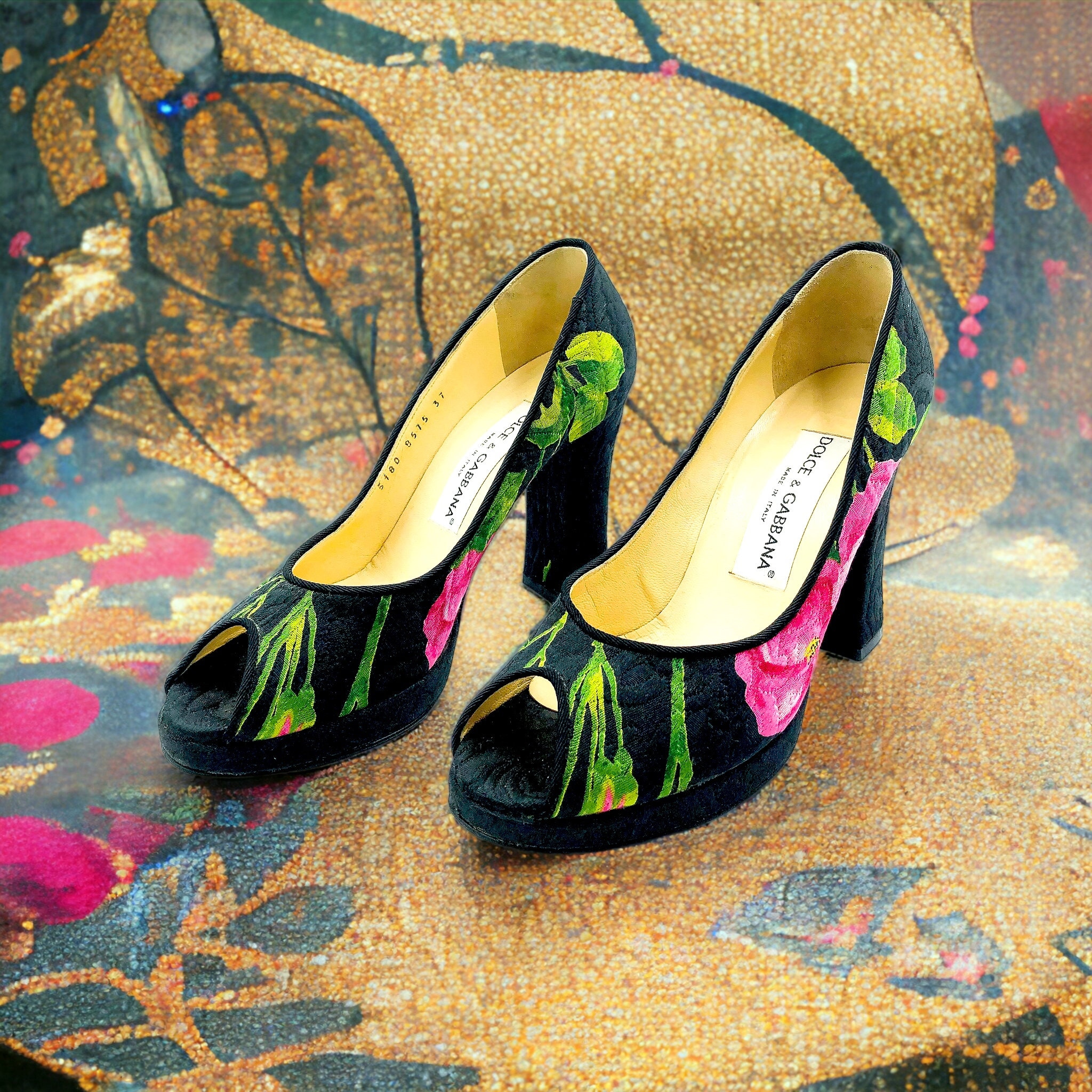 Chaussures Talons Peep Toe Dolce & Gabbana - Pointure 37 (UK 4) - Noir Vernis - Occasion