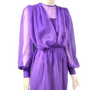 Vestido longo roxo vintage anos 70, chiffon, mangas balão, tamanho 12, Vera Mont
