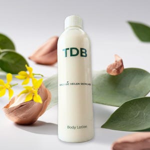 Core Body Lotion med solrosolja, sötmandelolja, geranium, frankincense och ylang-ylang, ekologisk, vegansk