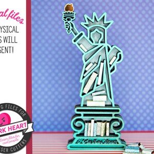 Arquivo de estante em miniatura da Estátua da Liberdade para laser Glowforge, mini estante de livros para amantes dos EUA, presente da liberdade para 4 de julho, Lady Liberty svg