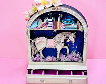 Horse miniature bookshelf, Pony for Christmas svg laser file, jewelry box svg file for laser cutting, easy file for Glowforge, Aura files