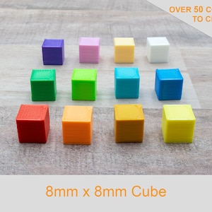 Puede incluir: Surtido de cubos coloridos de 8 mm x 8 mm. Más de 50 colores para elegir.