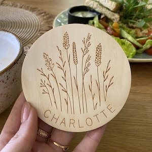 Houten onderzetters en plaatskaarten, gepersonaliseerde onderzetters, rustieke trouwbedankjes, aangepaste onderzetters set, gegraveerde onderzetters, onderzetters