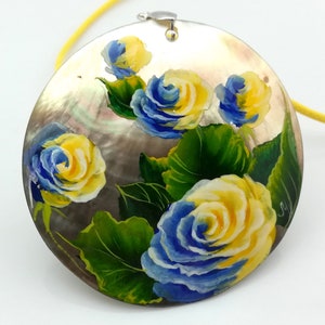 Mother of pearl handmade necklace pendant, shell 3D hand painted pendant necklace, natural shell handmade jewellery, roses necklace