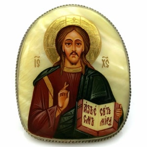 Unusual Byzantine style icon hand-painted on mother of pearl, vintage icon brooch with stand, vintage Greek orthodox icon Christ the Saviour