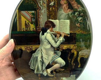 Russian Lacquer Box Fedoskino, Large Oval Lacquer Miniature Musician 100% hand work